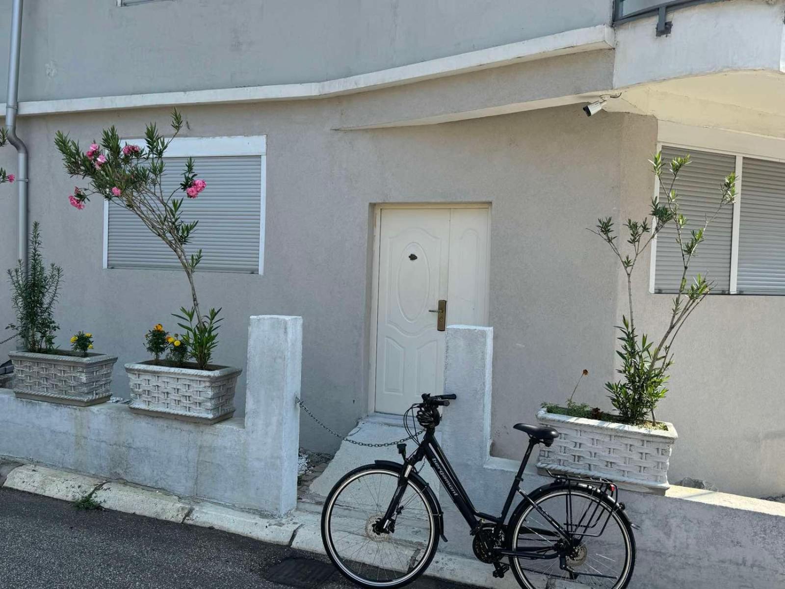 Cozy Corner Apartment Gjakova ภายนอก รูปภาพ
